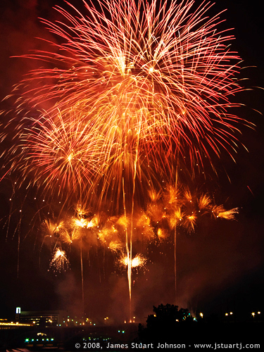 2008 Minneapolis Aquatennial Fireworks